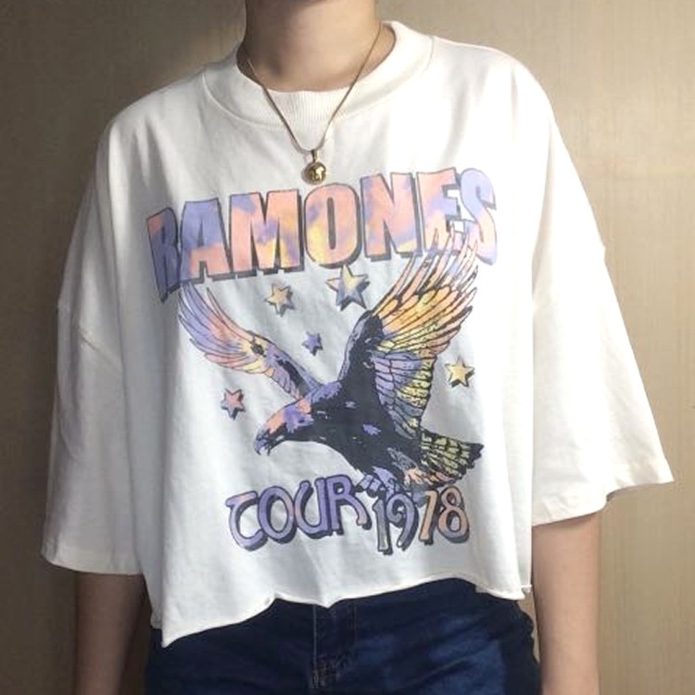 🤍 RAMONES BAND TEE Graphic Cream Crop Top H&M